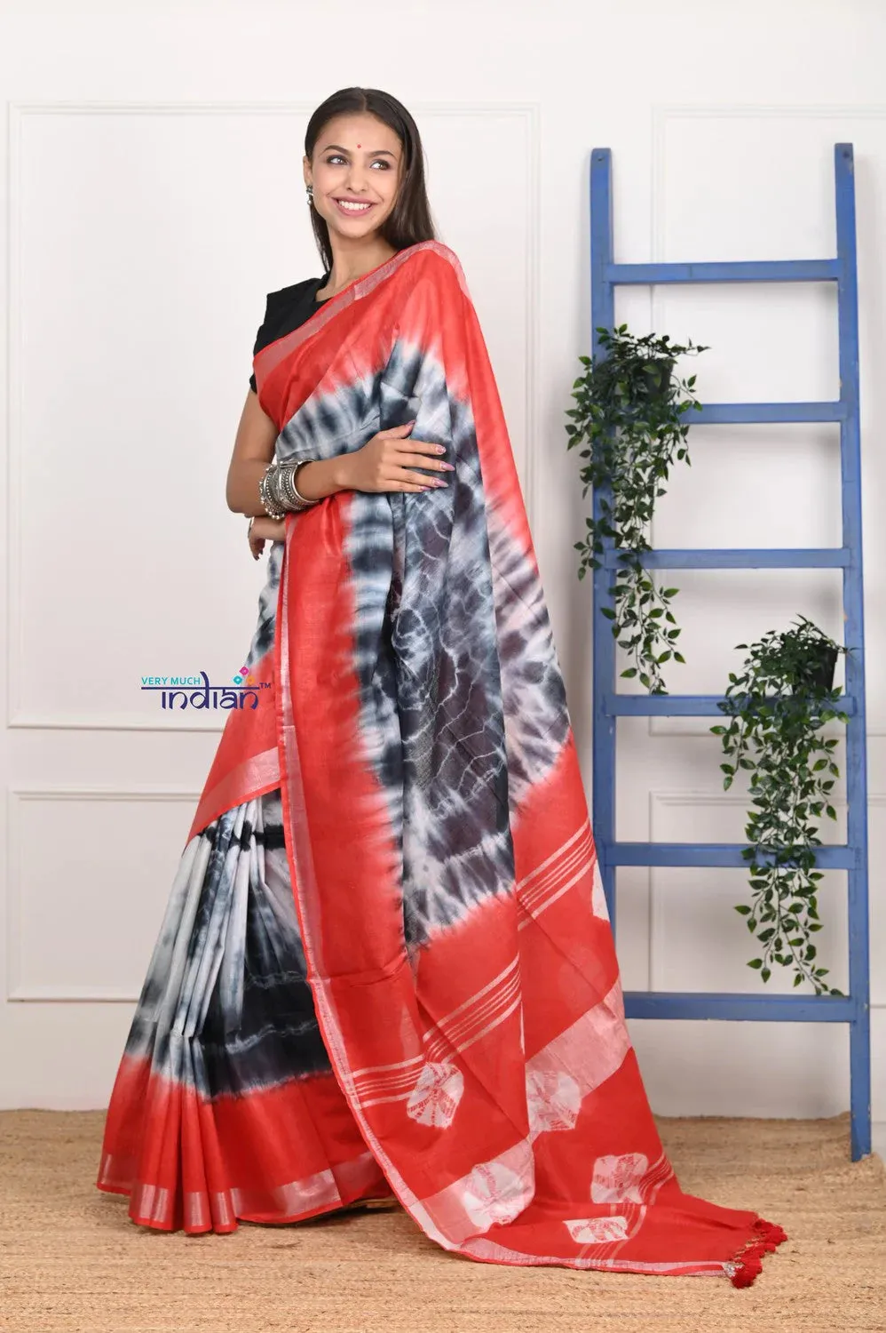 EXCLUSIVE! Handmade Tie and Dye Cotton Red-Black Saree By Women Weavers