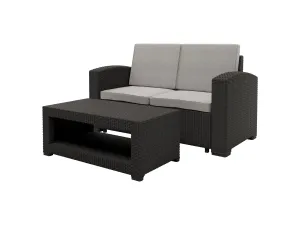 Outdoor Wicker Loveseat